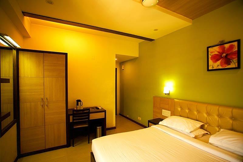 Hotel Malabar Regency Μπανγκαλόρ Εξωτερικό φωτογραφία